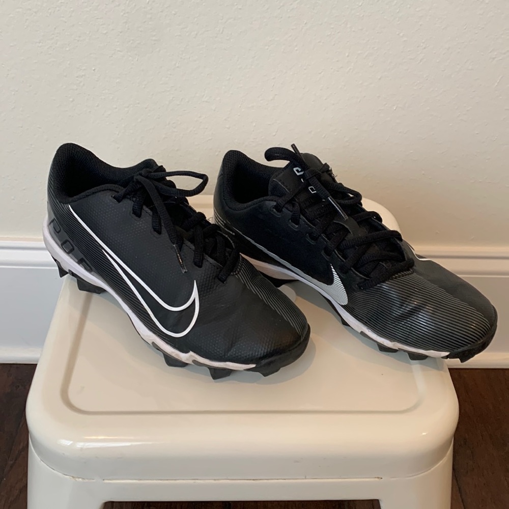 Nike Vapor Fastflex Baseball Cleats Youth Size 4.5